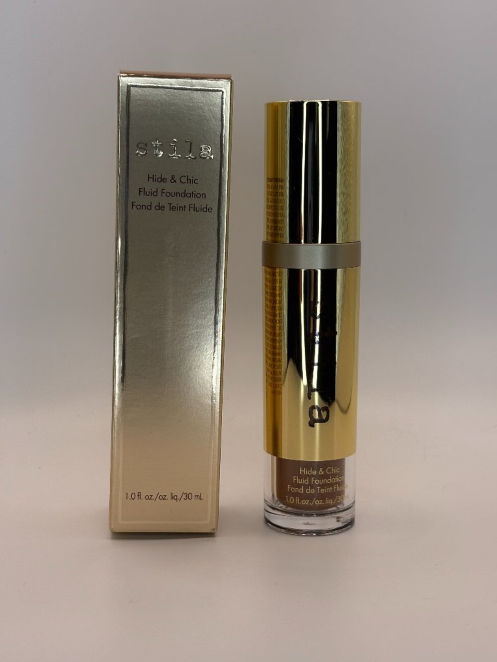 Stila Hide & Chic Fluid Foundation Tan/Deep 4 New In Box 1.0 oz